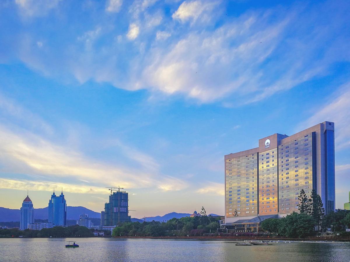 Fuzhou Lakeside Hotel Exterior foto